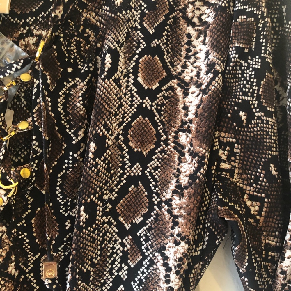 Women dress